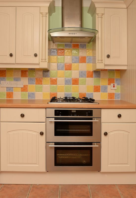 Colorful Kitchen Accents